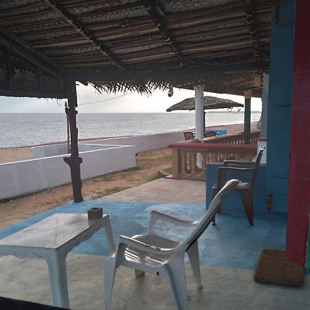 Happy Beach Cabana Hambantota Bagian luar foto