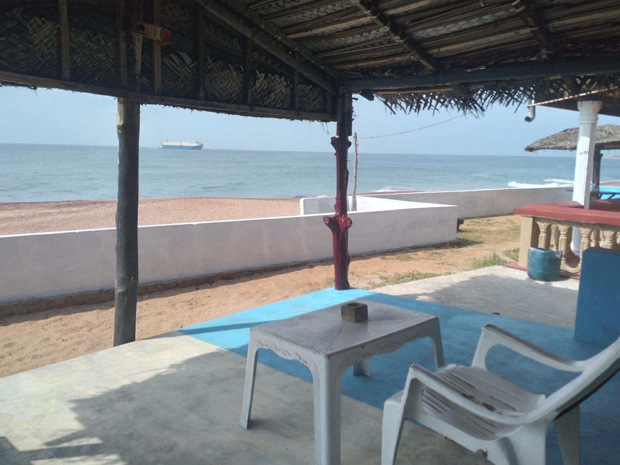 Happy Beach Cabana Hambantota Bagian luar foto